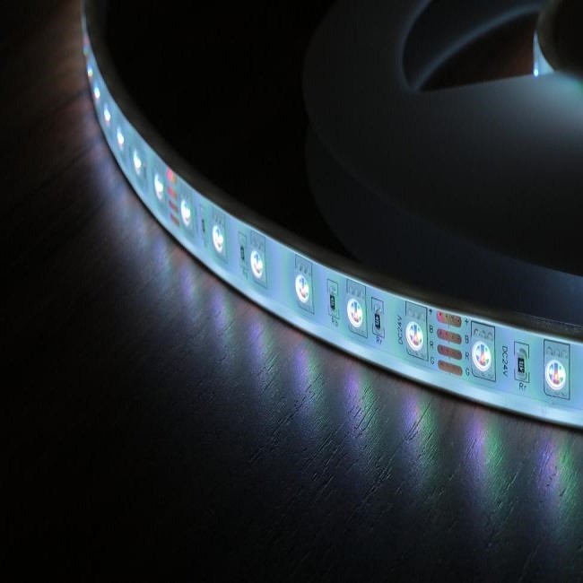 Лента СИД прокладки 24v СИД дистанционного управления SMD 5050 RGB гибкая для потолка Адвокатуры