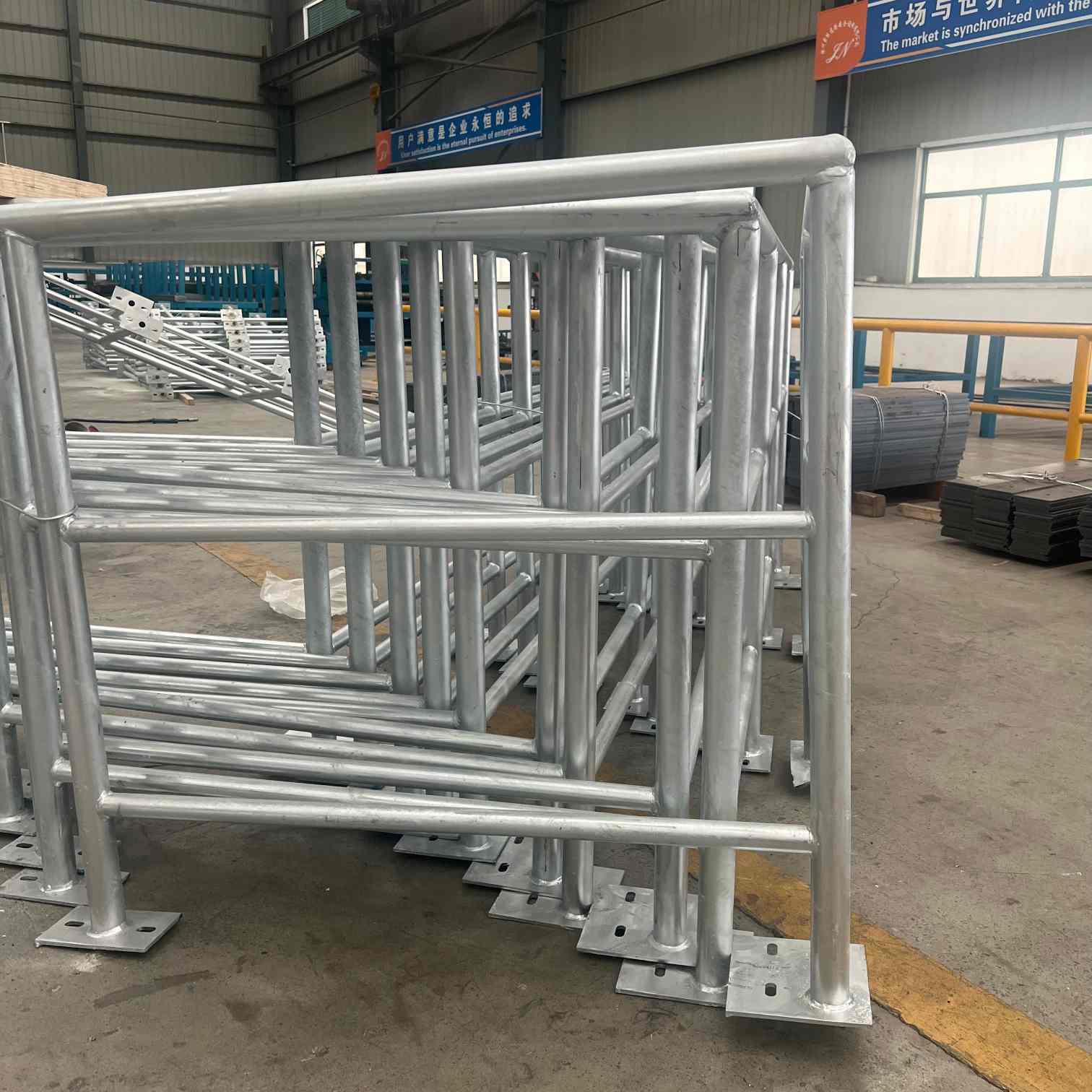 Q235 Q355 Hot Dip Galvanized Steel Handrail Prefabricated Industrial Steel Railing