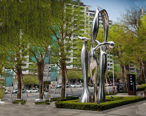Street Decoration Stainless Steel Art Sculptures 5 Meter Height Polished Mirror Finishing