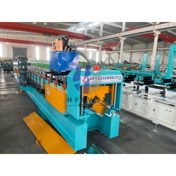 Stable Running 300 Ridge Cap Roll Former 18 Rows Forming Stations PLC Control And Hydraulic Cutting