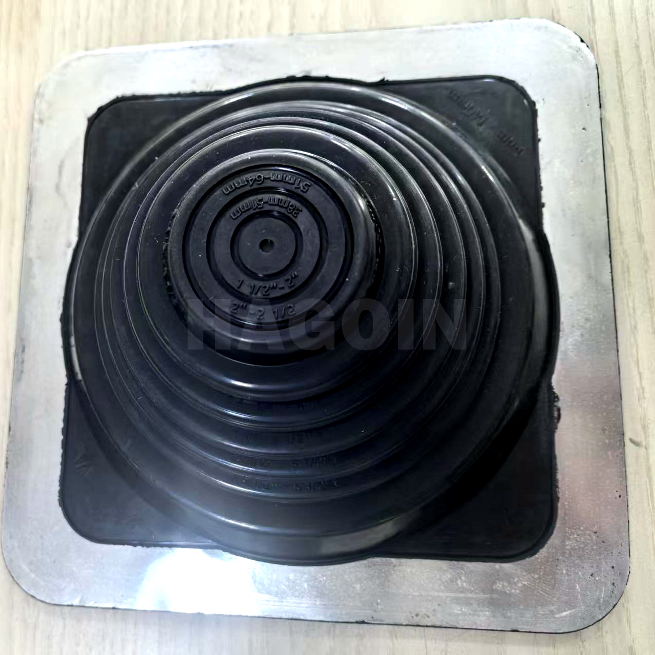 Roof Vent EPDM Rubber Parts Boot Chimney Flashing Roof Jack Pipe Vent For Pipe