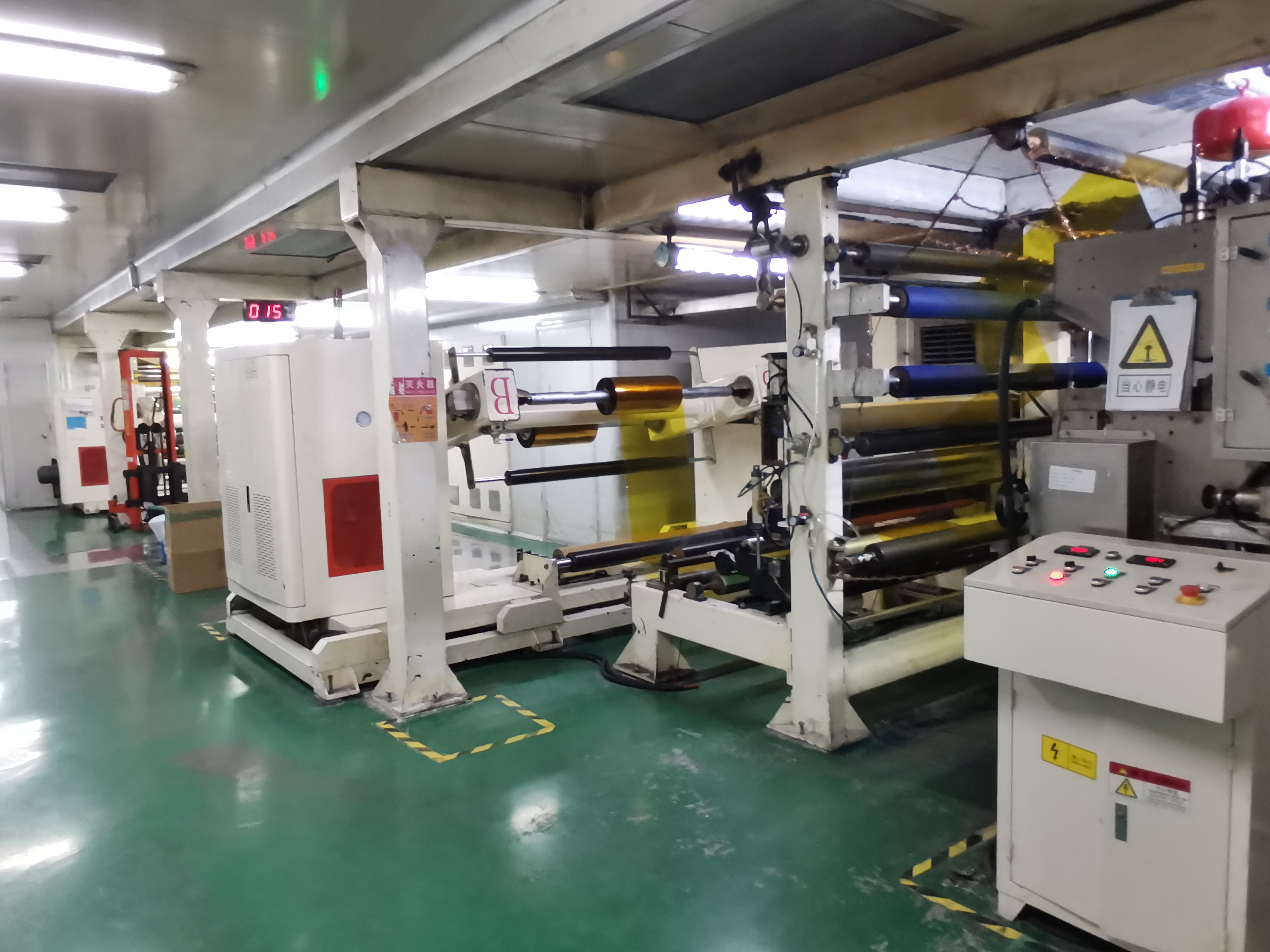 Electric Automatic Slitting Machine PLC Control High Speed Slitting Machine 2T Capacity
