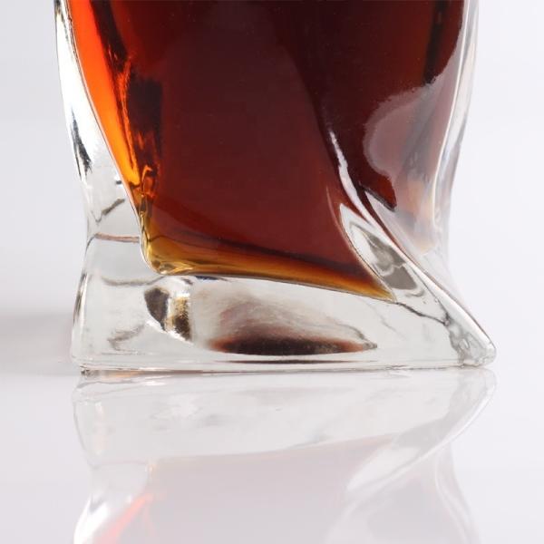 Whisky Sealing Type Cork 750ml/1000ml Transparent Glass Bottle for Champagne