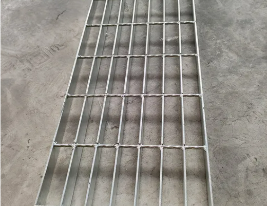Hot Dipped Galvanized Steel Grating Drain Covers with Angle Bearing Edge and Customizable Sizes