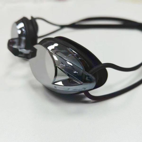 High Elastic Silicone Waterproof Swimming Goggles with UV Protection for Diving & Watersports