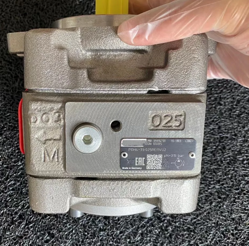 PGH2-1X/008LF47MK0-A338 PGH2-2X/008RR07VU2 PGH2-2X/008RE07VU2-A484 High Efficiency Hydraulic Pump