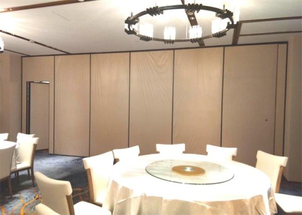 Hidden Frame Sliding Room Dividers Ballroom Partition Fabric Finish surface