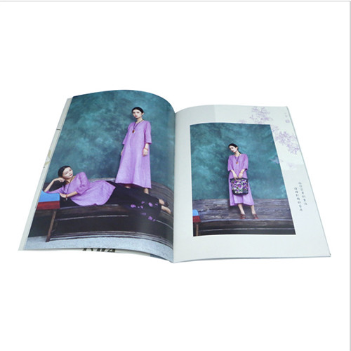 Обслуживания печатания брошюры А4 210*297мм, изготовленные на заказ обслуживания печатания