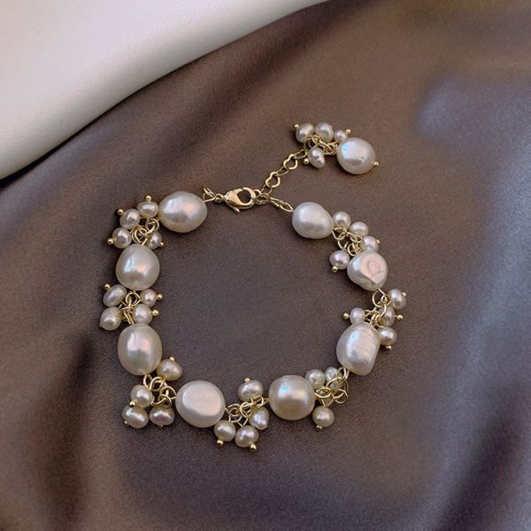 European and American Fashion Beaded Freshwater Pearl Temperament Retro Ladies Bracelet