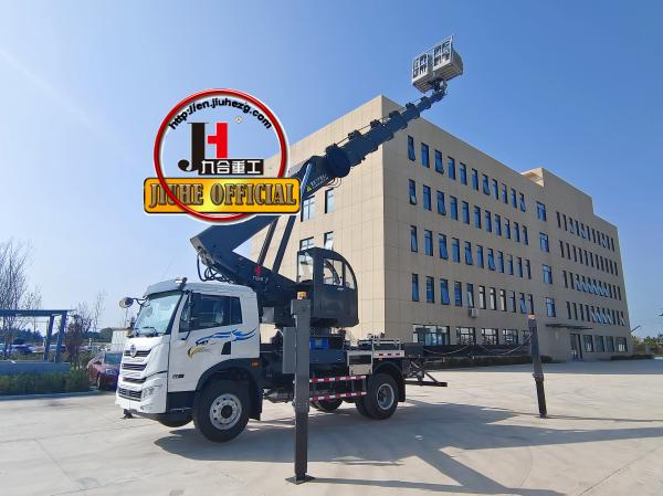 45m High Altitude Aerial Operation Lifting Platform Truck Price