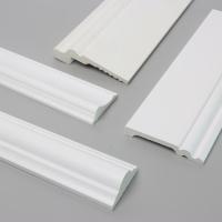 Rodapé de madeira de pavimentação branco decorativo 2.8m da parede do projeto da placa de contorno do PVC picosegundo