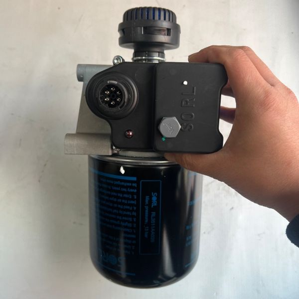 Advanced Air Dryer Assembly with 340L/min Air Intake Rate 990-1050kPa Relief Pressure and ≥70% Drying Efficiency for King Long Buses