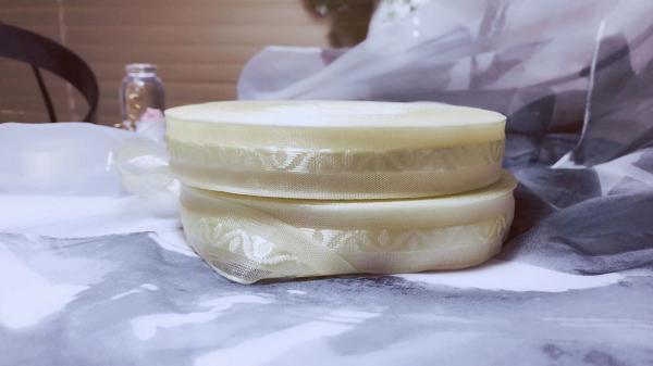 Pantone Color Card Wired Organza Ribbon For Hotel Decoration / Holiday Decoration
