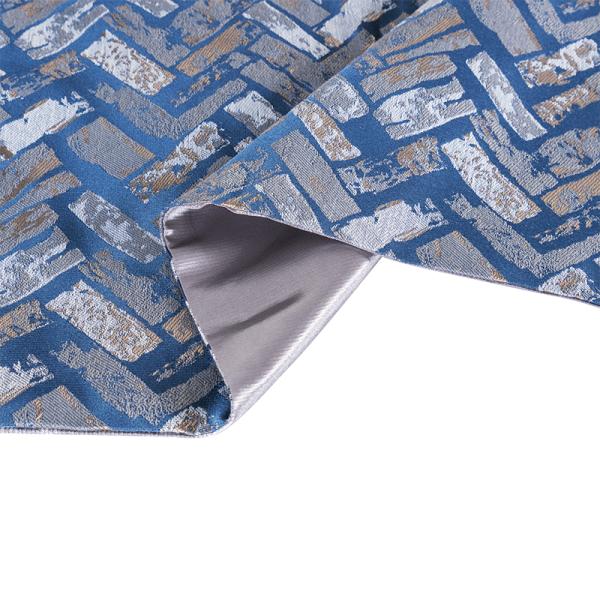 Polyester Jacquard Hotel King Size Bed Runner With Cushion Covers