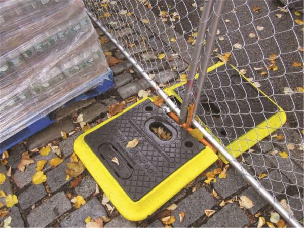 chain link temporary construction fence panels 6FT X 10F Mesh 2 3/8  x 2 3/8 ( 60mm x 60mm ) x 12 gauge wire