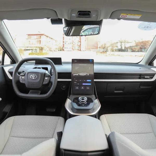 Left Steering TO-YOTA BZ3 2023 616km 0km Used Cars 4X4 AWD Vehicles Made in Energy Electric Cars Maximum Power 100kw