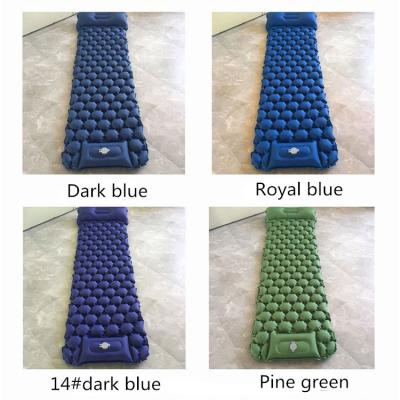 Tapis de couchage gonflable étanche ultra-léger compact avec oreiller intégré dans la pompe