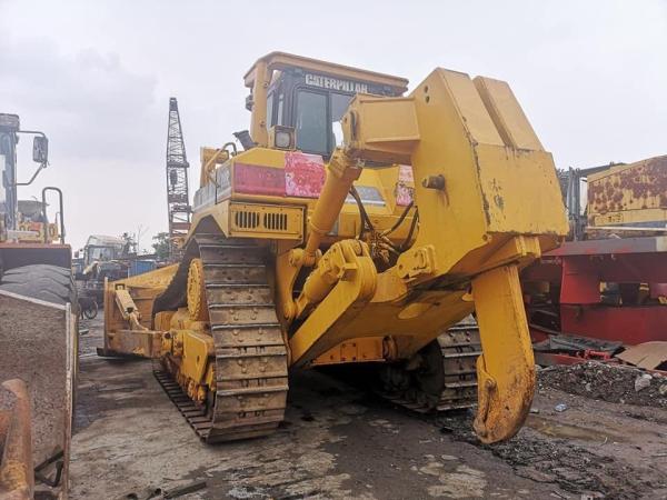 Caterpillar D8R Second Hand Bulldozer Made In USA 2005 Year Original Color