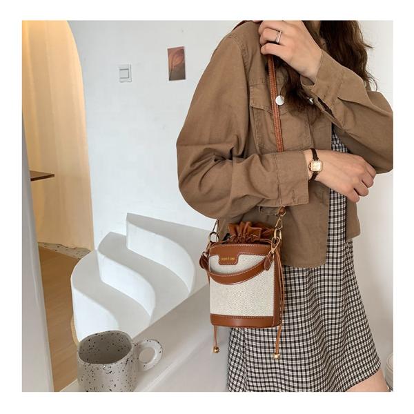 Elegant Luxury Designer Bucket Bag For Ladies And Girls With Drawstring Leather And 2 Colors