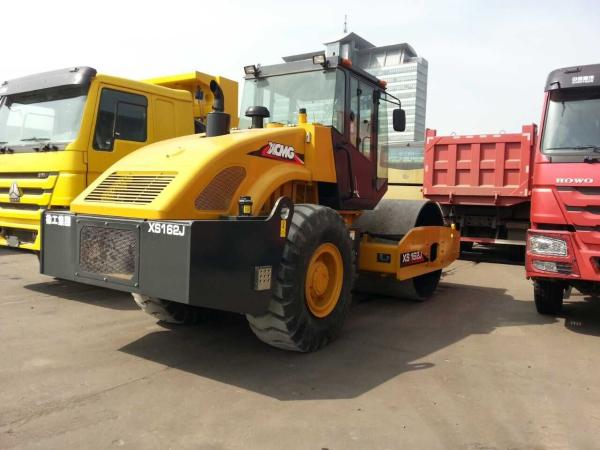 Model XS162J Vibratory Road Roller , Road Maintenance Machinery Operating Weight 16000kgs, 115Kw, Euro II