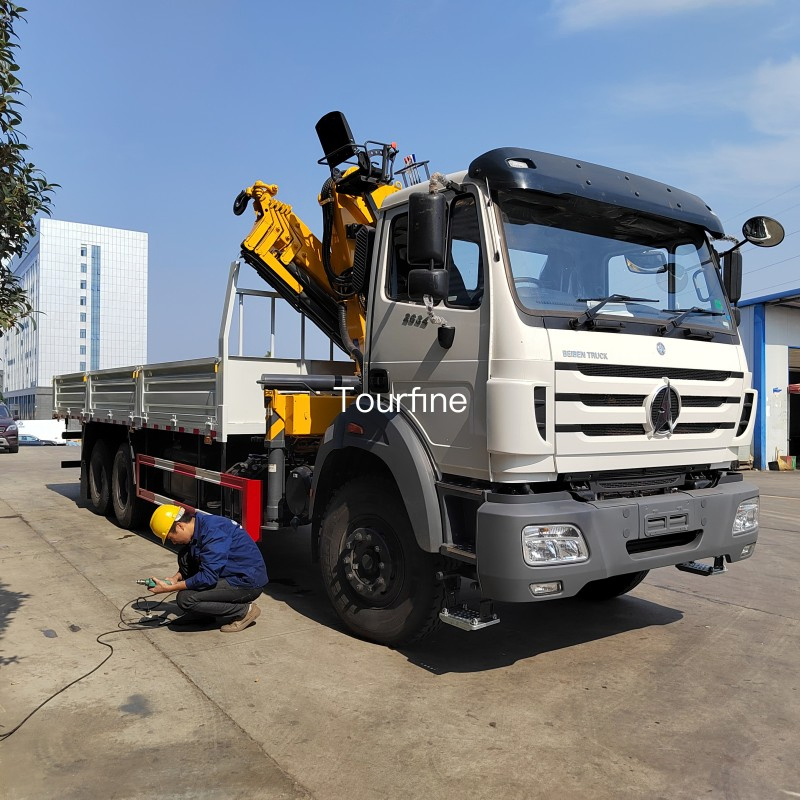 Knuckle Boom Beiben 6×4 Truck Mounted Crane with 10 Ton Hydraulic Lifting Capacity
