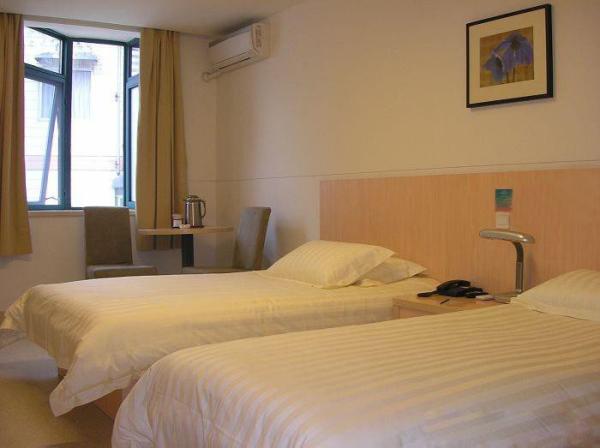Wood Hotel and Luxury Apartment Furniture,Upholstery Bed,Headboard,Mattress,TV stand,Luaage Table,Desk,Mini Cabinet