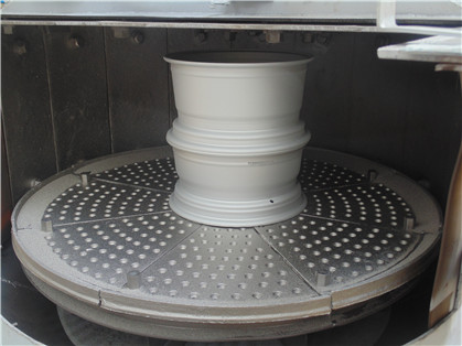 Машина Derust взрывного устройства Turntable роторная 2654*560mm стальная снятая очищая