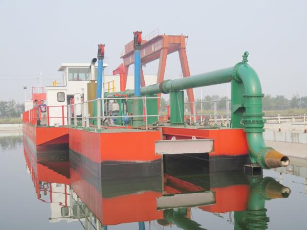 Customized 18 inch Sand Mining Dredgers with Spud Carriage and Sand Dredging from Sea or Port