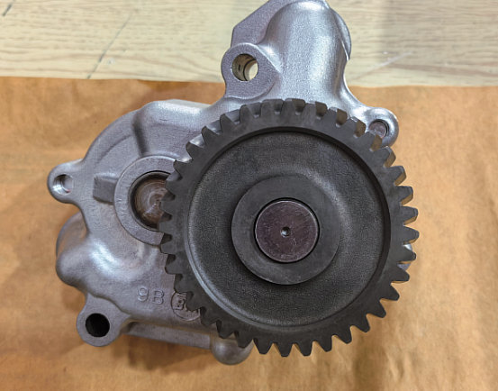 Bomba de aceite Mitsubishi 4D34 ME017484