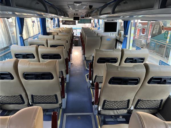 Transmissão manual Autocarros pré-propriedade 47 lugares Euro 4 LHD Autobus turístico de segunda mão