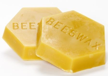 GMP Antibacterial Lip Balm Cosmetic Grade Beeswax For DIY Skin Care Products