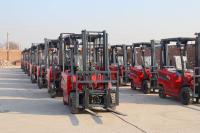 WChina carregador elétrico barato de 2,5 toneladas com mastro de contêiner 4,5m e mudança lateral para venda 2500kg 5500 libras carregador de bateria