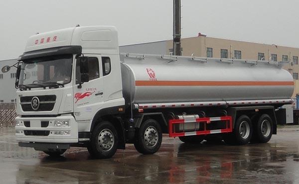8x4 12 Wheels 20000L to 35000L HOWO Oil Tank Truck / Fuel Tanker Truck for sale