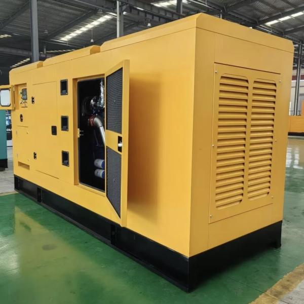 700KW Soundproof 875KVA High-performance Heat Dissipation Generator Set