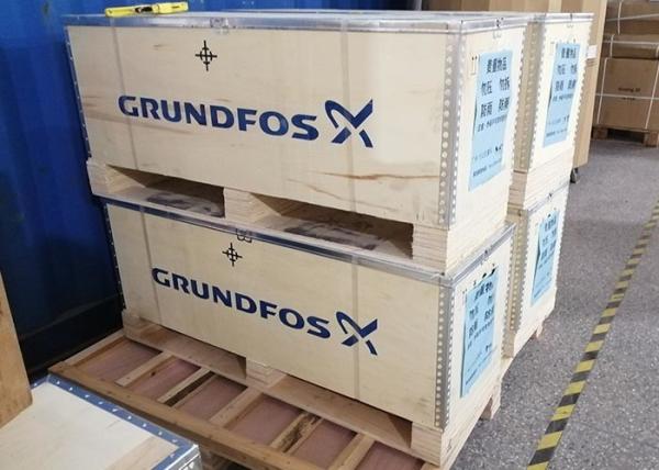 Bomba de impulsionador de vários estágios vertical de aço inoxidável da água de 304 316 Grundfos