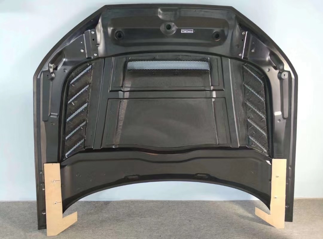 Modified Carbon Fiber Cover for Audi A4 B9 RS4 S4 Engine Single/Double-Sided Material