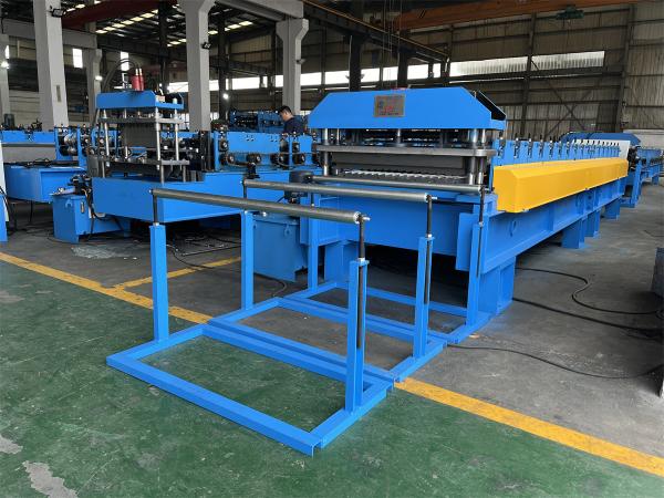YX11-55-800 Roofing Wall Panel Roll Forming Machine com corte hidráulico de postes