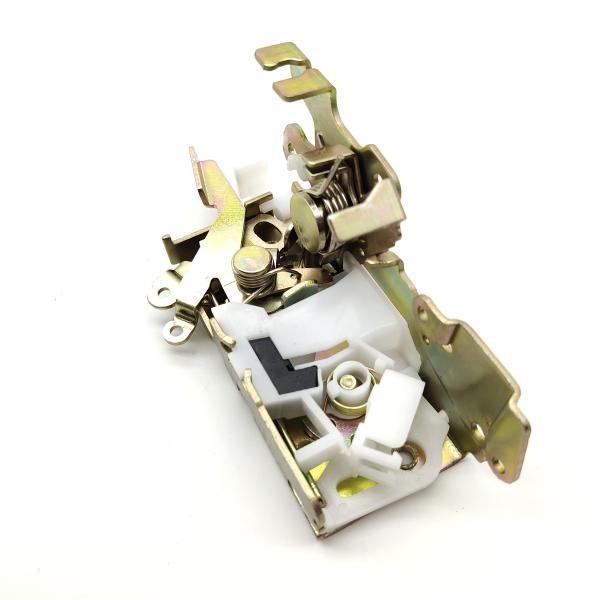 SQCS car parts Car Door Lock Latch For Mercedes Sprinter OE 9017201135 9017201335  W901 W902 W903 W904