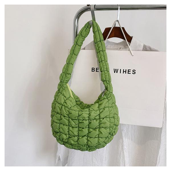 Customized Color Winter Cotton Padded Quilted Sling Down Tote Bag for Women in Winter