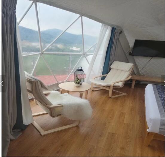 Отель на открытом воздухе Кампинг ПВХ 10м Геодезический купольный шатер с дверью Купол Кампинговый шатер Купольный праздничный шатер