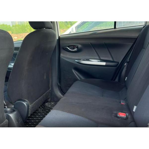 Подержанный автомобиль Toyota Yaris 2011 To 2024 Вторая рука 1.5L 4AT 4 колесный седан Автомобиль Дешевый подержанный седан Toyota