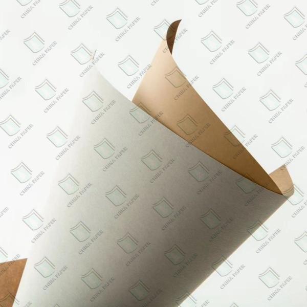 Superfície lisa Tabuleiro Kraftliner Branco 350gm em folha / White Top Linerbaord