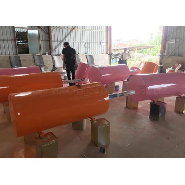 Fausse sculpture de grande taille en glace à l'eau, sculpture en bande dessinée