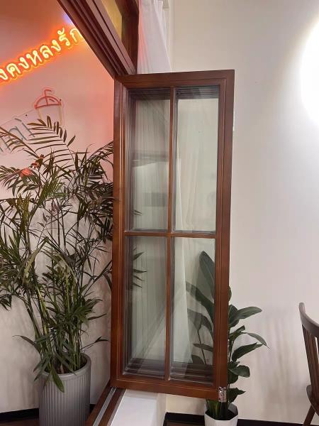 Stack-N-Slide Folding Window System for High-Rise Apartments Combining Space Efficiency with Cityscape Panoramas