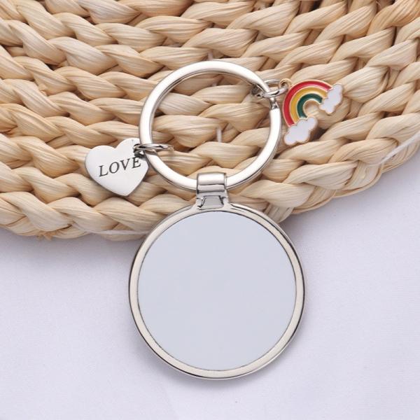 Promotional Birthday Gift Keychain Round Metal Pendant Keychain Unique Sublimation Blank Photo Keychain