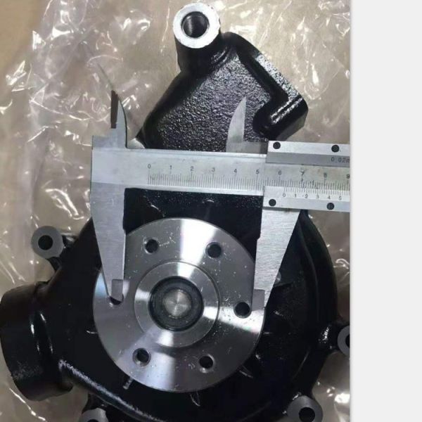 Komatsu WA120 Wheel Loader Water Pump 6206-61-1505 Engine Part Heavy Duty Replacement Supplier