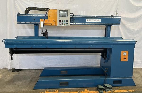 1P 220V 50Hz Water Tank Welding Machine Automatic Longitudinal Seam Welding Machine