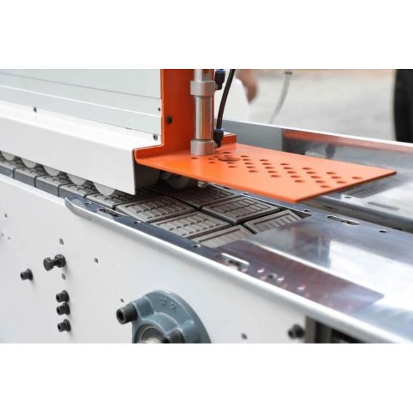 Край Bander для неравной двойной двери: HD313