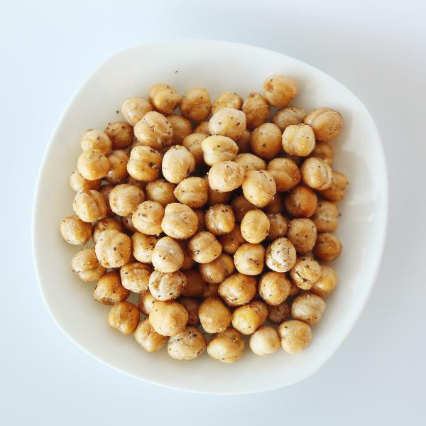 Healthy Snacks High Nutrition Roasted Chickpeas Salted / Black Pepper Flavor Crunchy Dried Snack