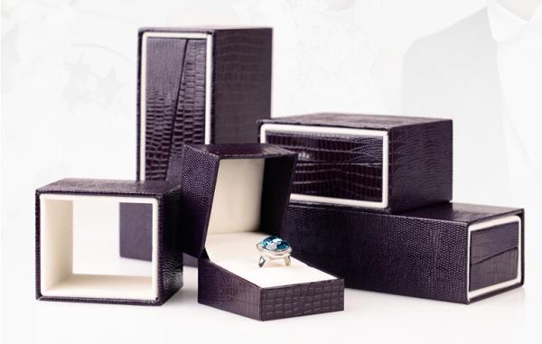 The Jewelry Box,wholesale plastic jewelry boxes,black jewelry boxes,black necklace boxes